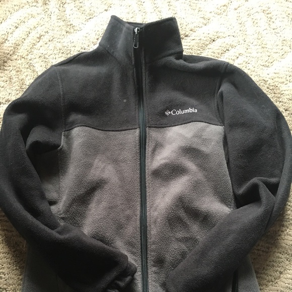 Columbia Sweatshirt - Picture 1 of 2